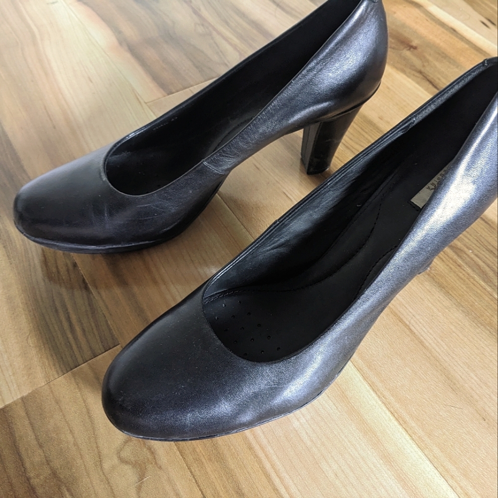 GEOX respira Pumps Size 42 / 10.5